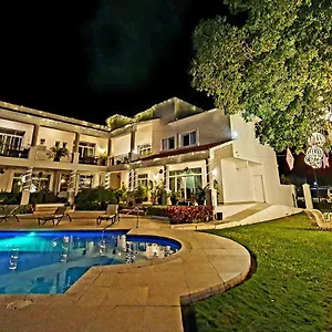 Segovia Bed & Breakfast Cozumel